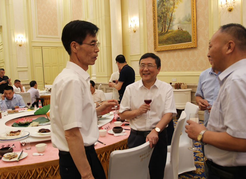 楊安民從業(yè)卅五周年系列報道--“璀璨卅五年，榮耀共分享”紀念晚宴